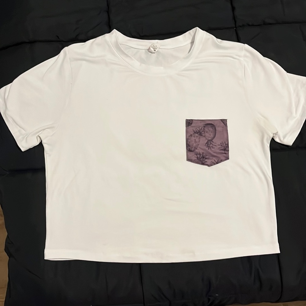 Born primitive Bethany Shadburn crop top